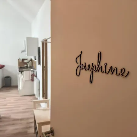 Familial 5 Personnes Josephine Apartmán *